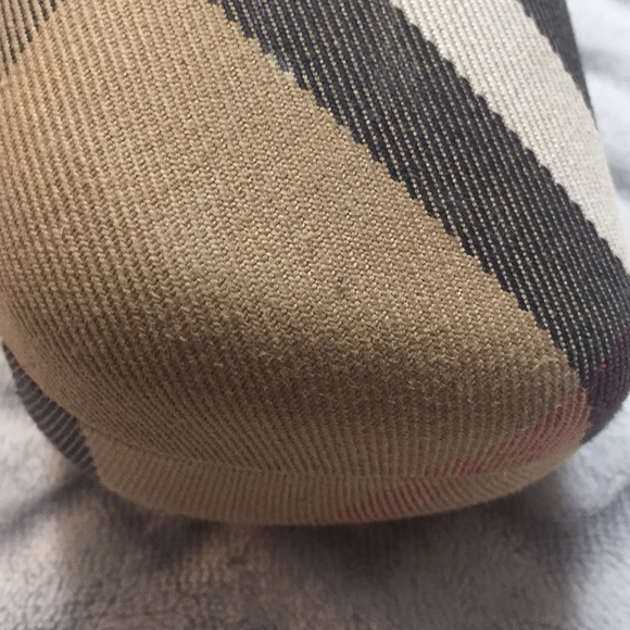 Burberry eyeglasses case